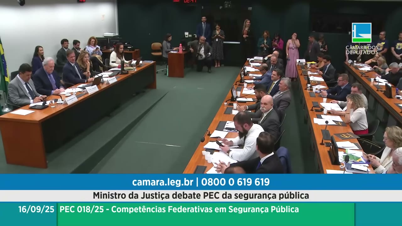 Vídeo do evento em 1:11:00