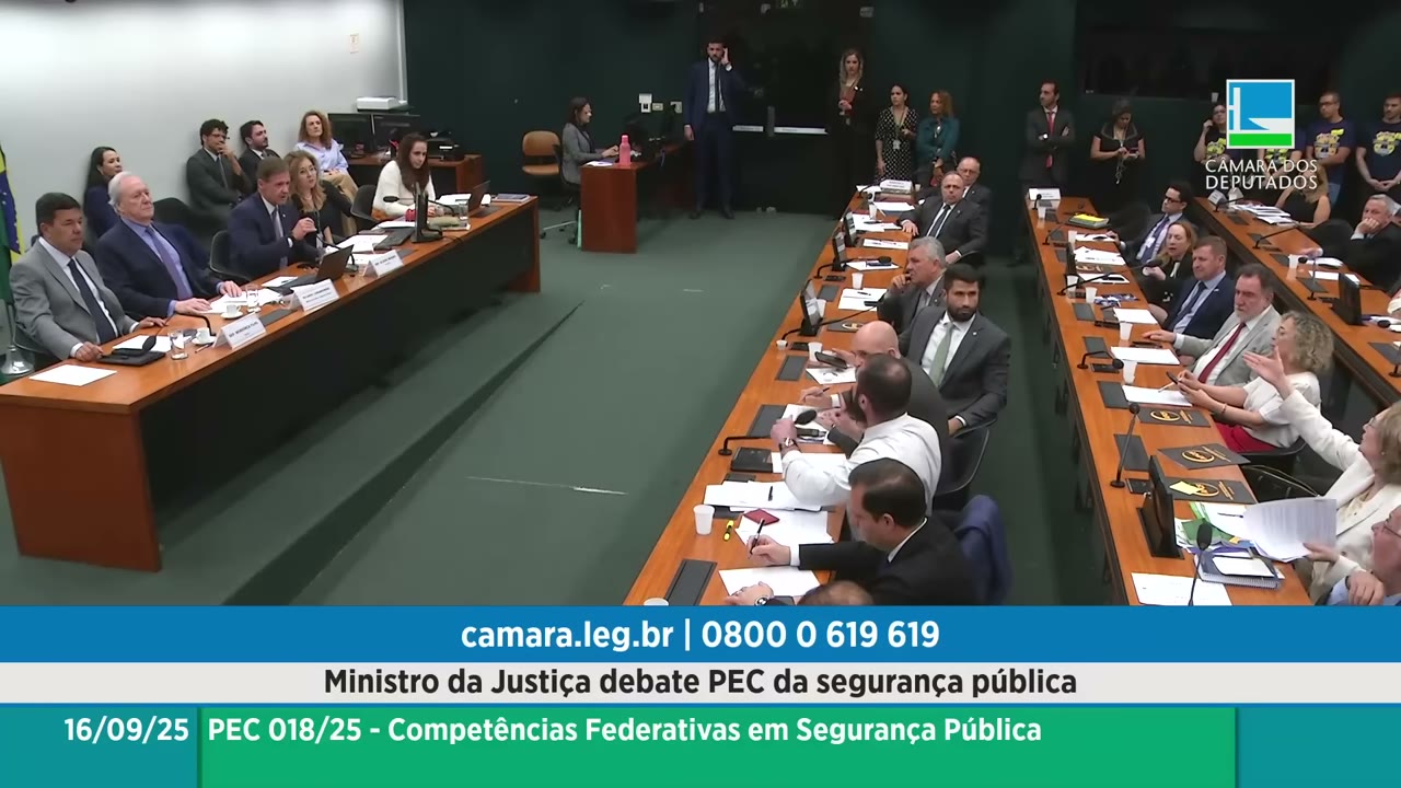 Vídeo do evento em 1:17:15