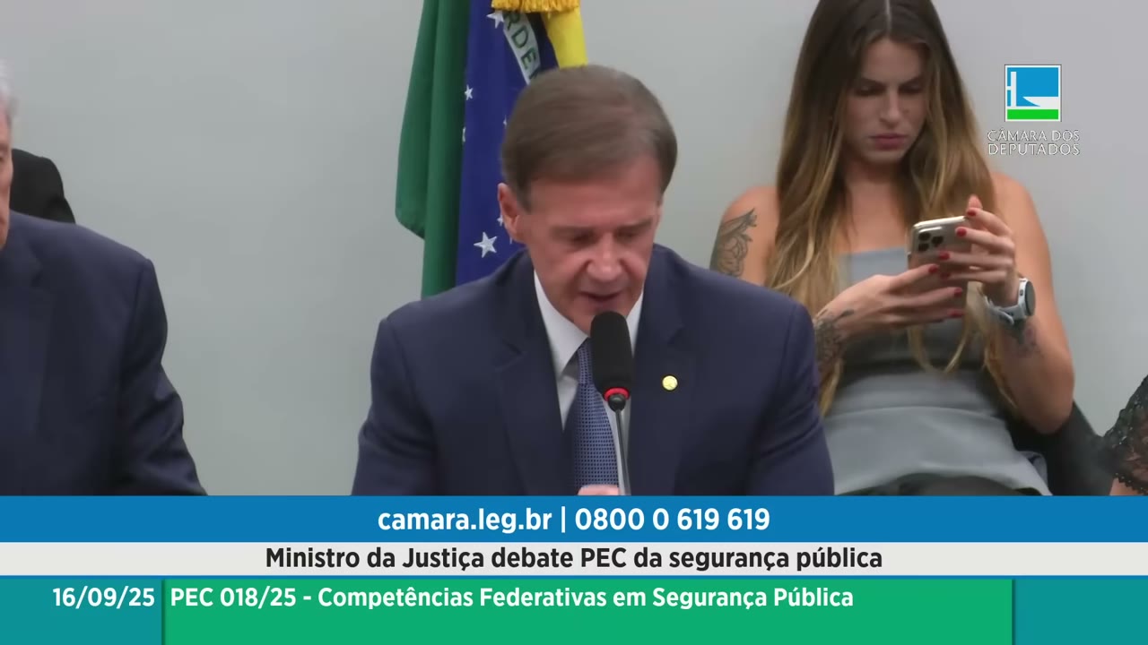 Vídeo do evento em 1:45:37