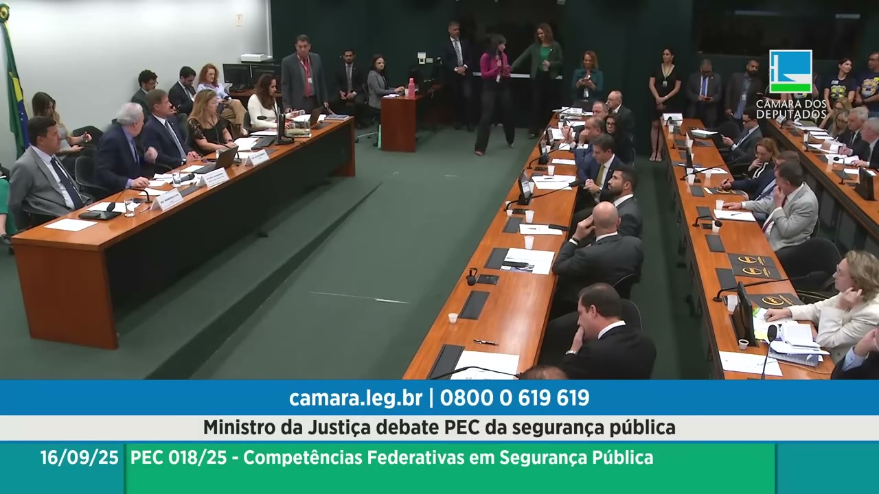 Vídeo do evento em 1:49:28