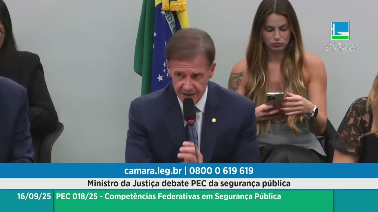 Vídeo do evento em 1:53:59