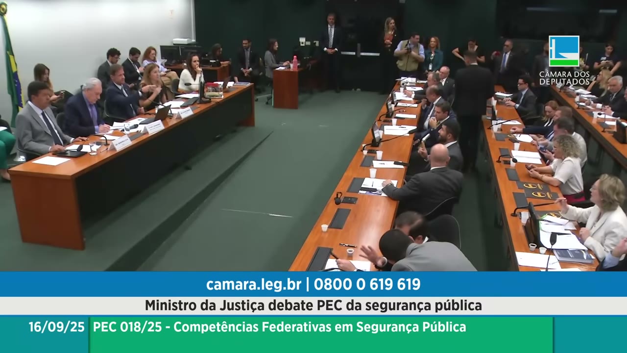 Vídeo do evento em 1:54:08
