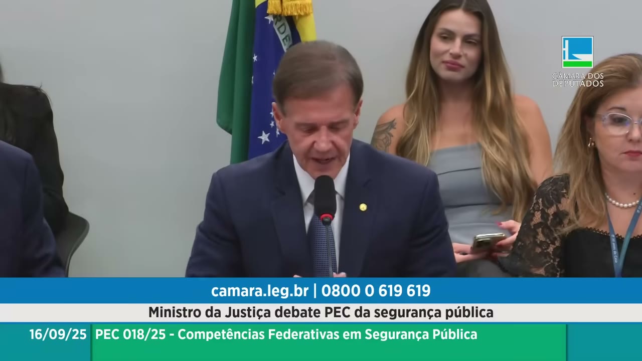Vídeo do evento em 2:05:27