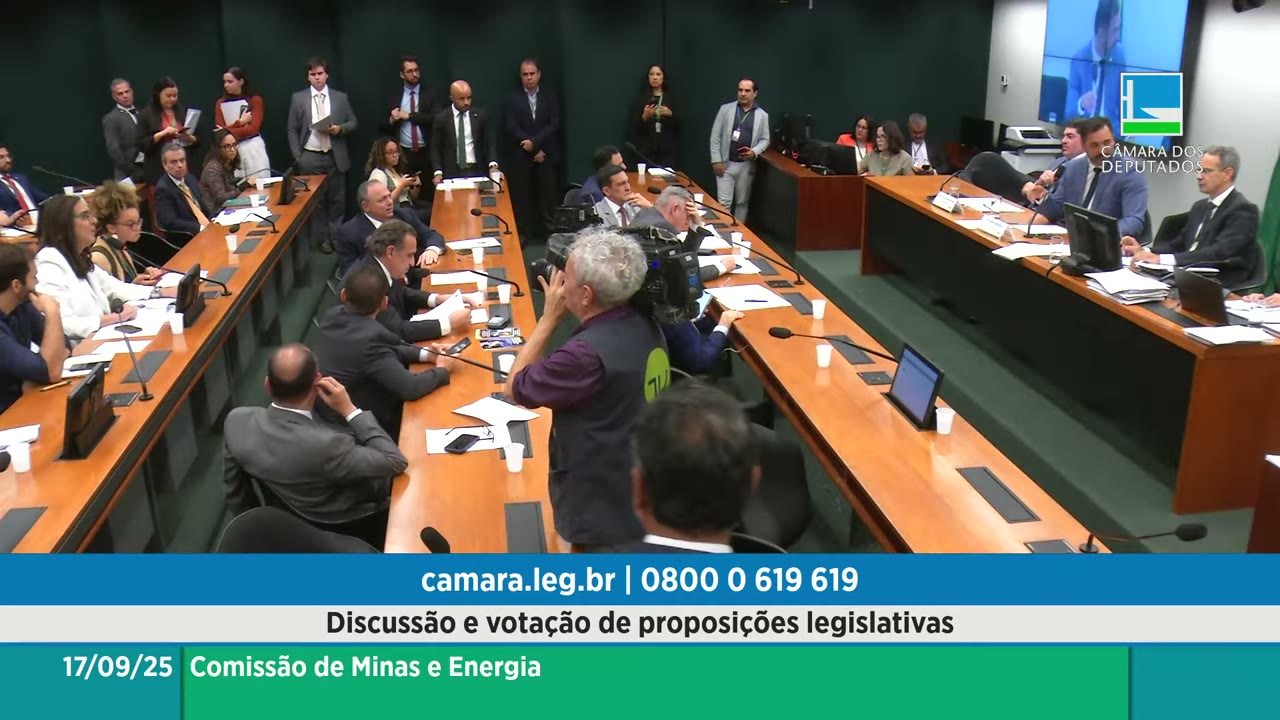 Vídeo do evento em 1:03:12