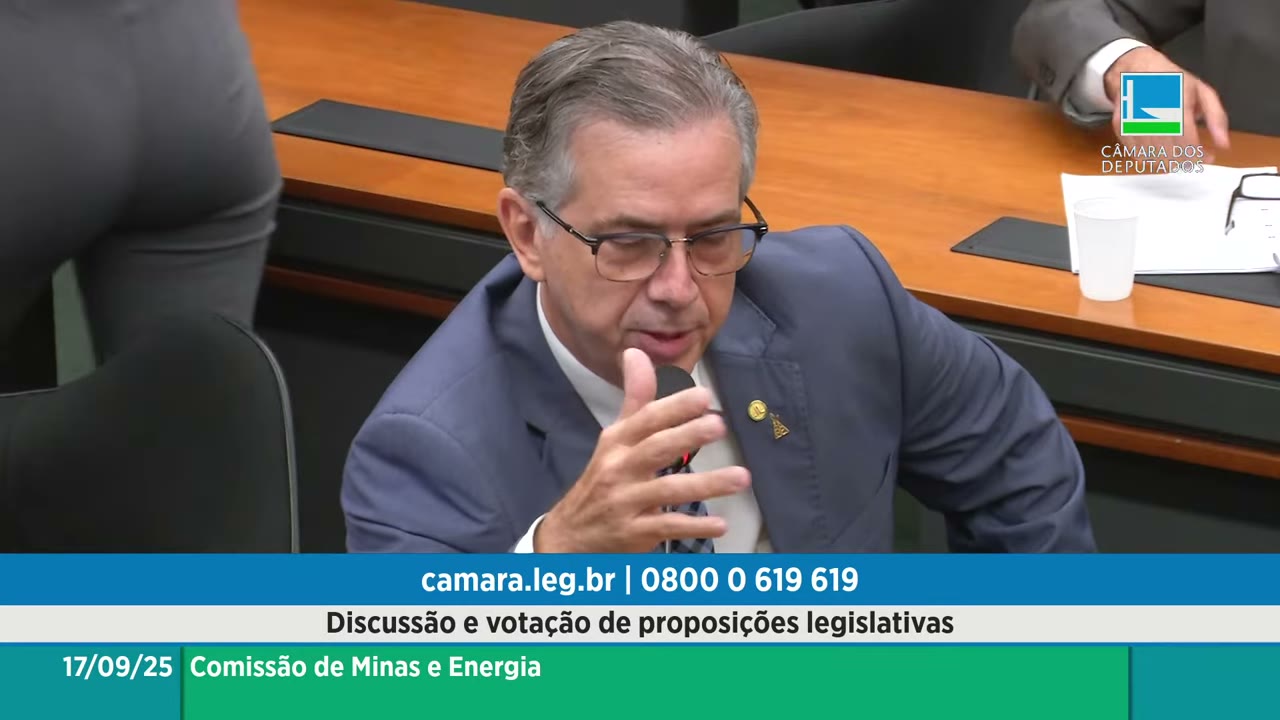 Vídeo do evento em 1:04:06