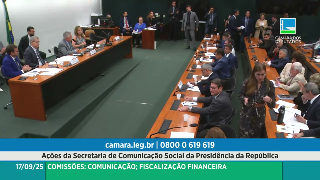Vídeo do evento em 1:02:38
