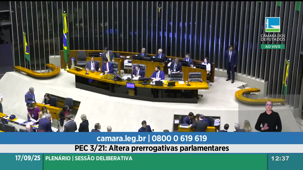 Vídeo do evento em 1:04:57