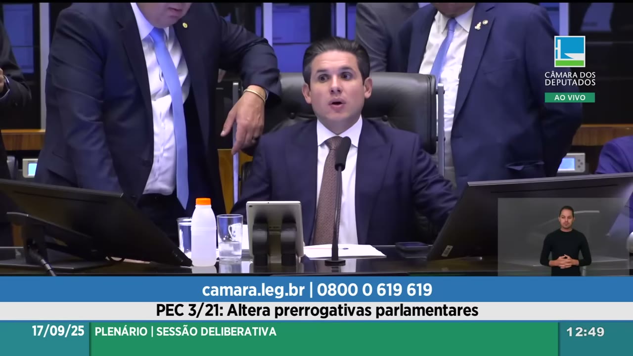 Vídeo do evento em 1:17:00