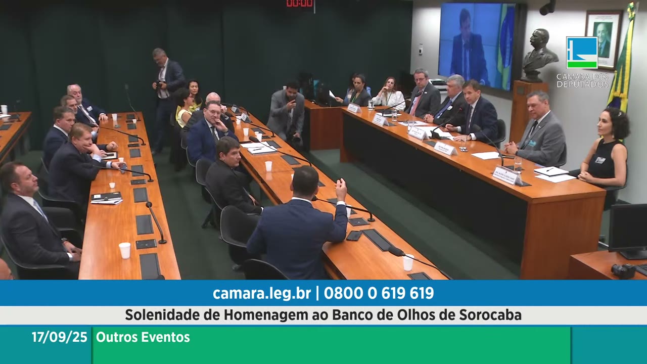 Vídeo do evento em 1:00:00