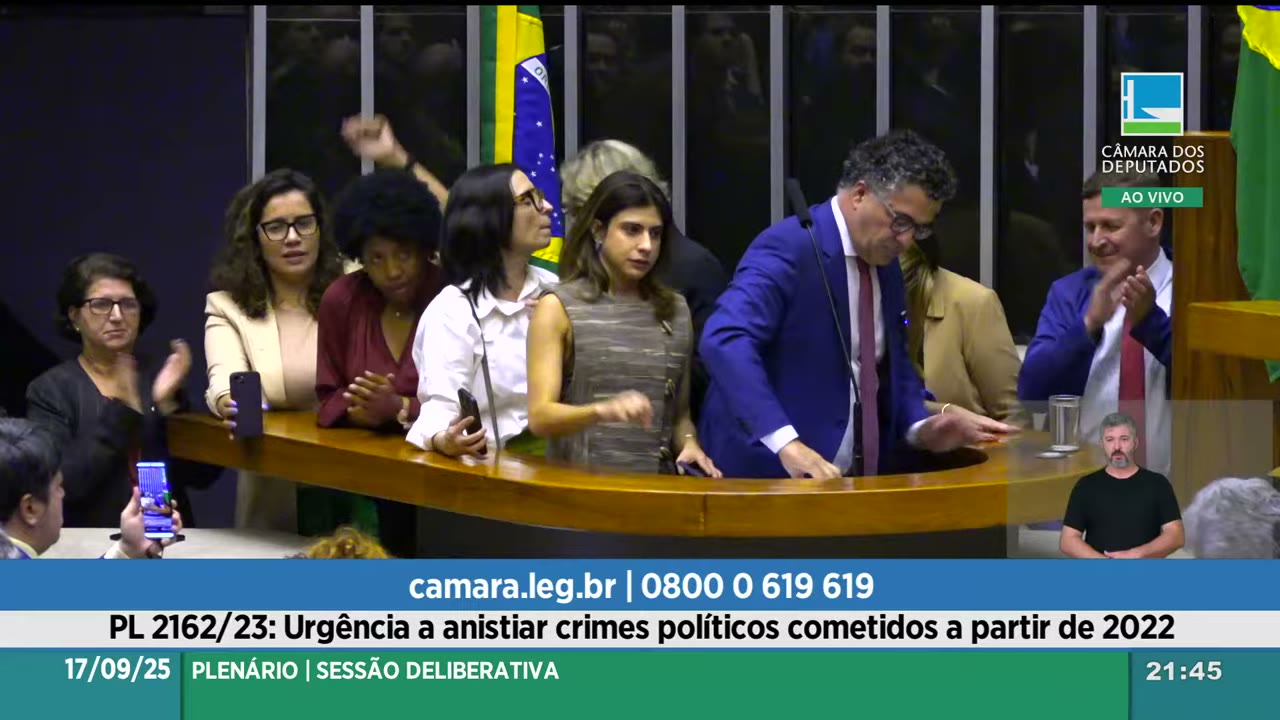 Vídeo do evento em 1:03:40
