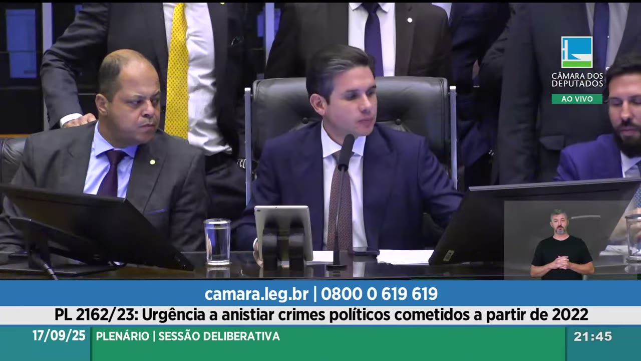 Vídeo do evento em 1:03:51
