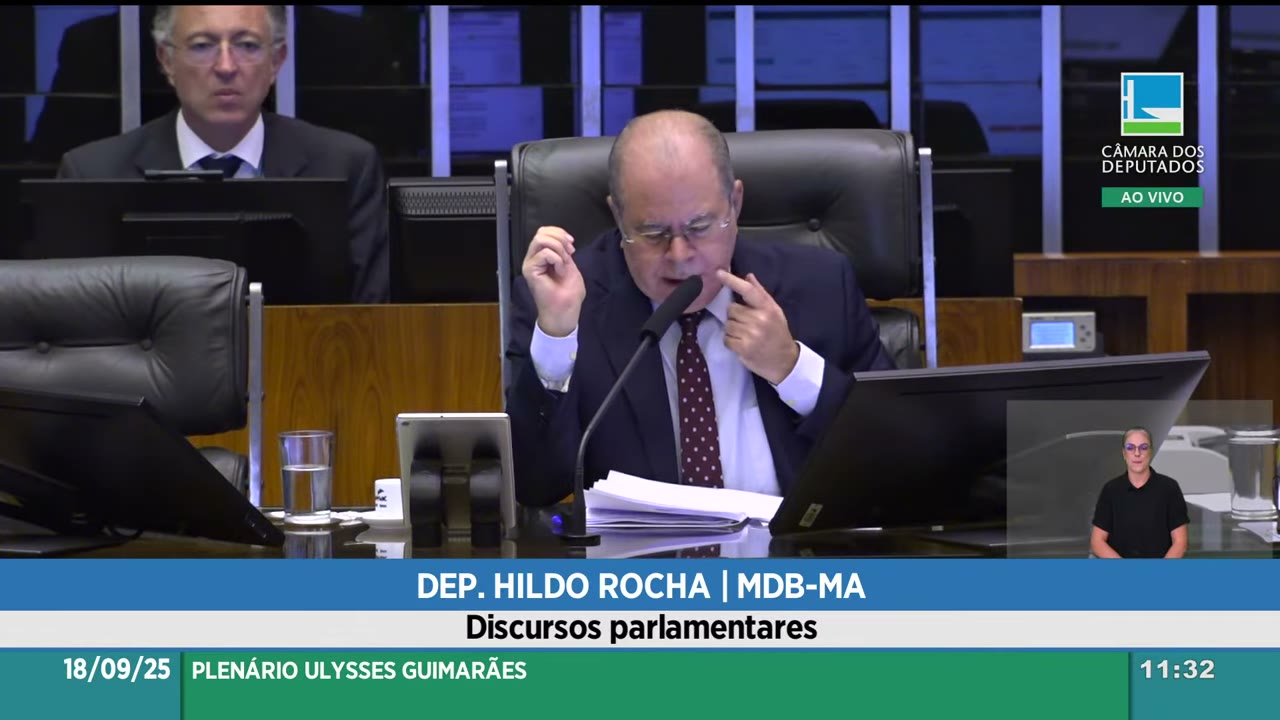 Vídeo do evento em 1:00:55