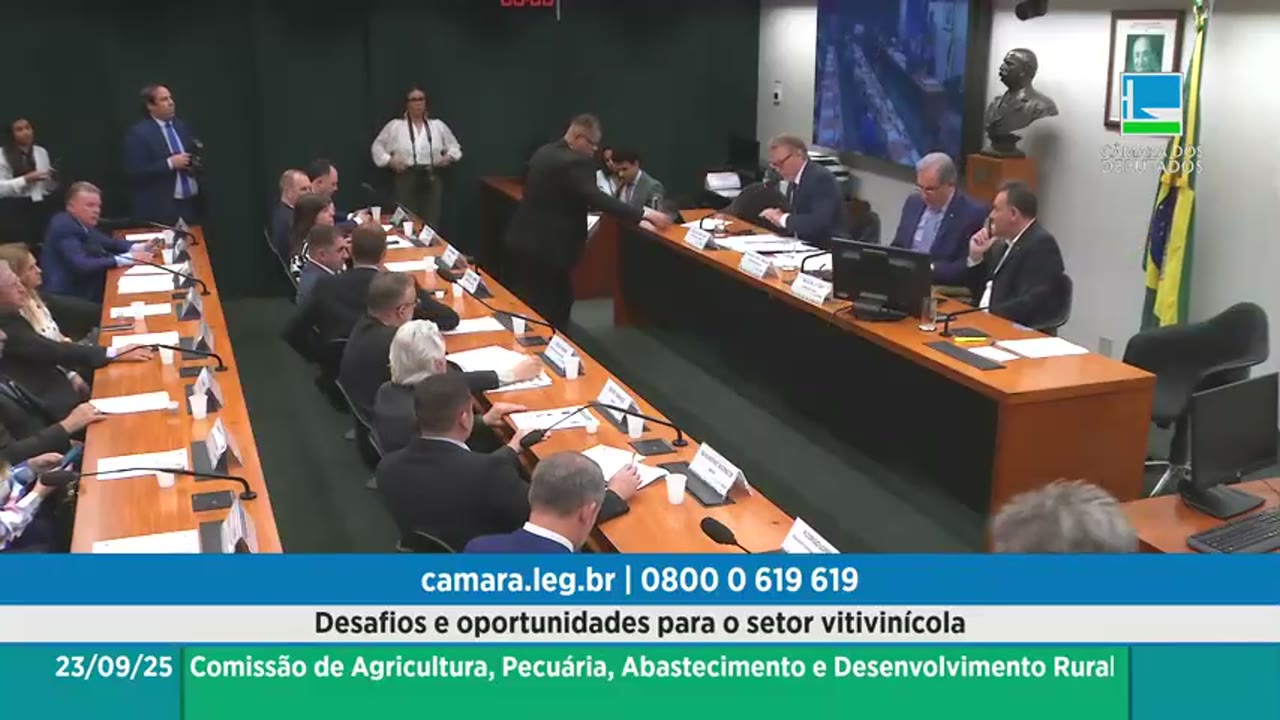 Vídeo do evento em 54:03