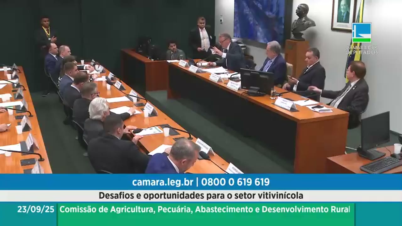 Vídeo do evento em 1:32:13