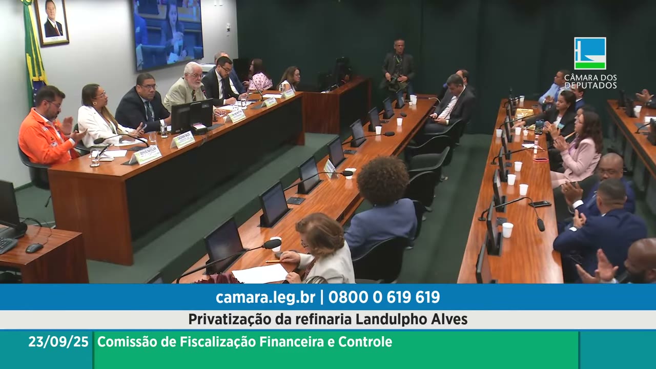 Vídeo do evento em 2:03:51