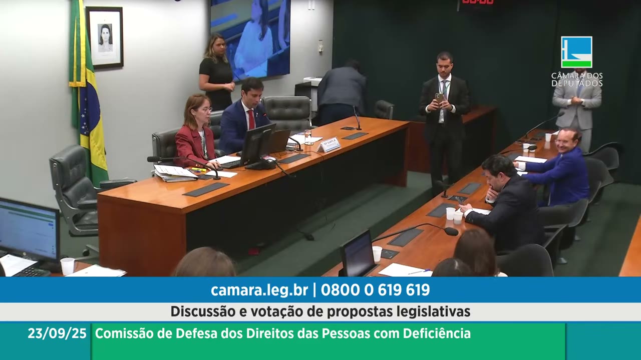 Vídeo do evento em 1:05:30