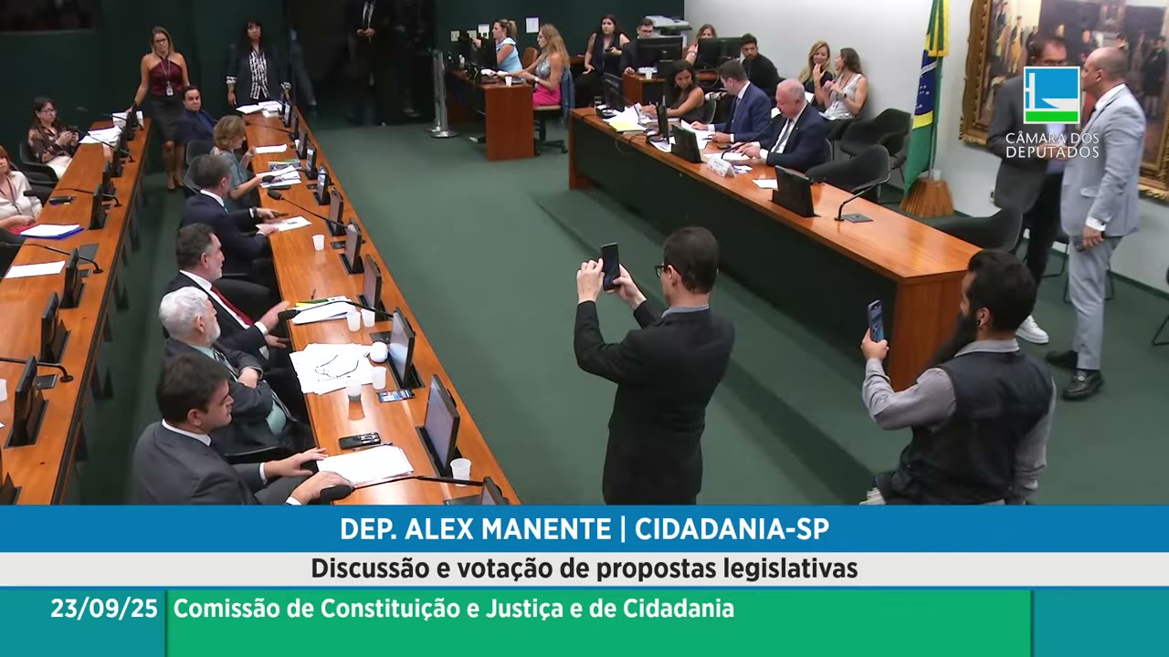 Vídeo do evento em 51:00