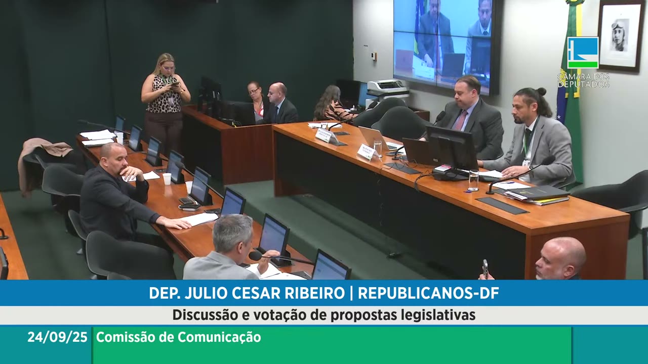 Vídeo do evento em 1:07:07