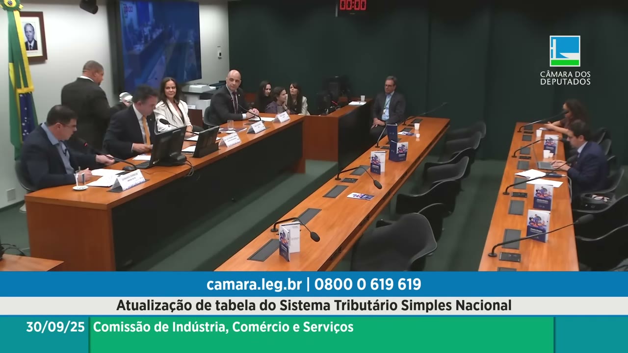 Vídeo do evento em 1:23:45