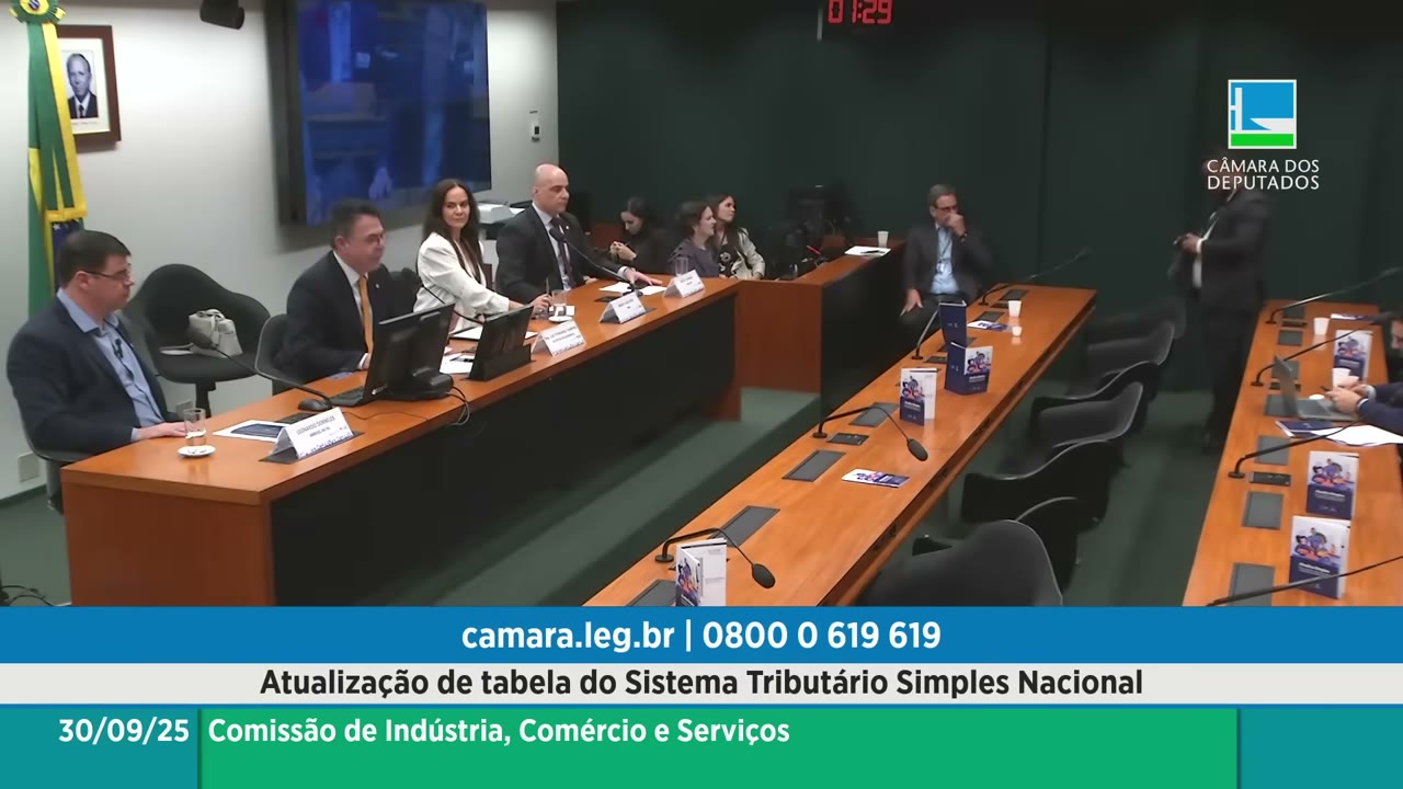 Vídeo do evento em 1:37:57