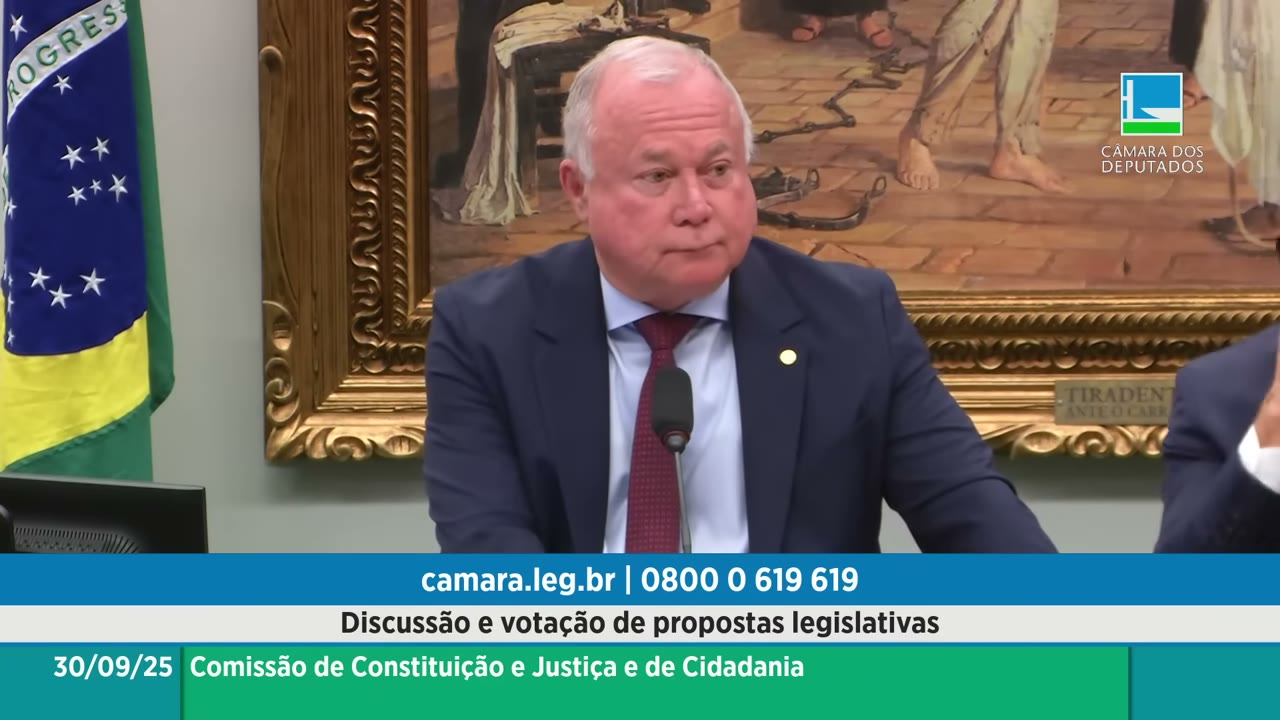 Vídeo do evento em 1:02:31