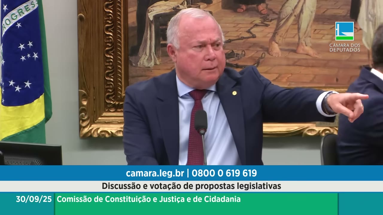 Vídeo do evento em 1:02:34