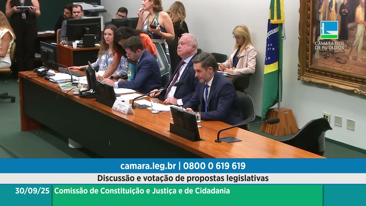 Vídeo do evento em 1:04:54