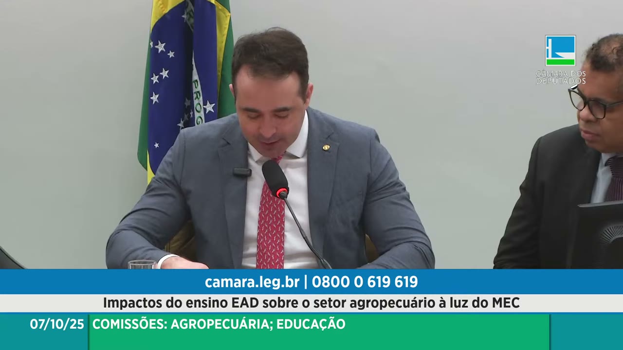 Vídeo do evento em 1:48:01
