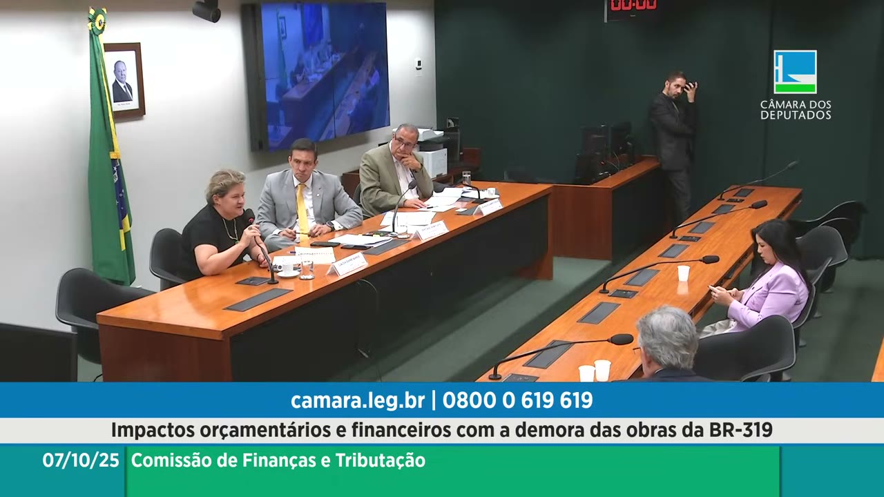 Vídeo do evento em 1:54:00