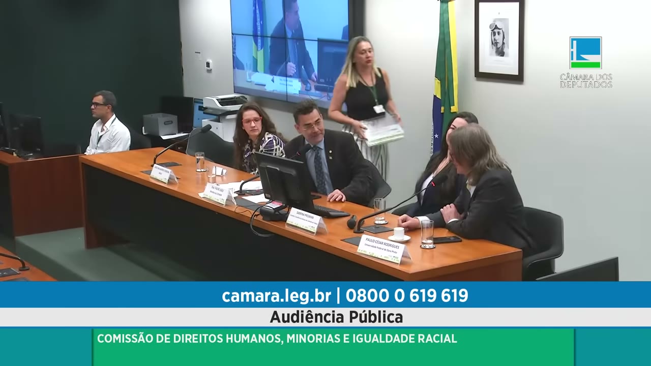 Vídeo do evento em 2:03:44