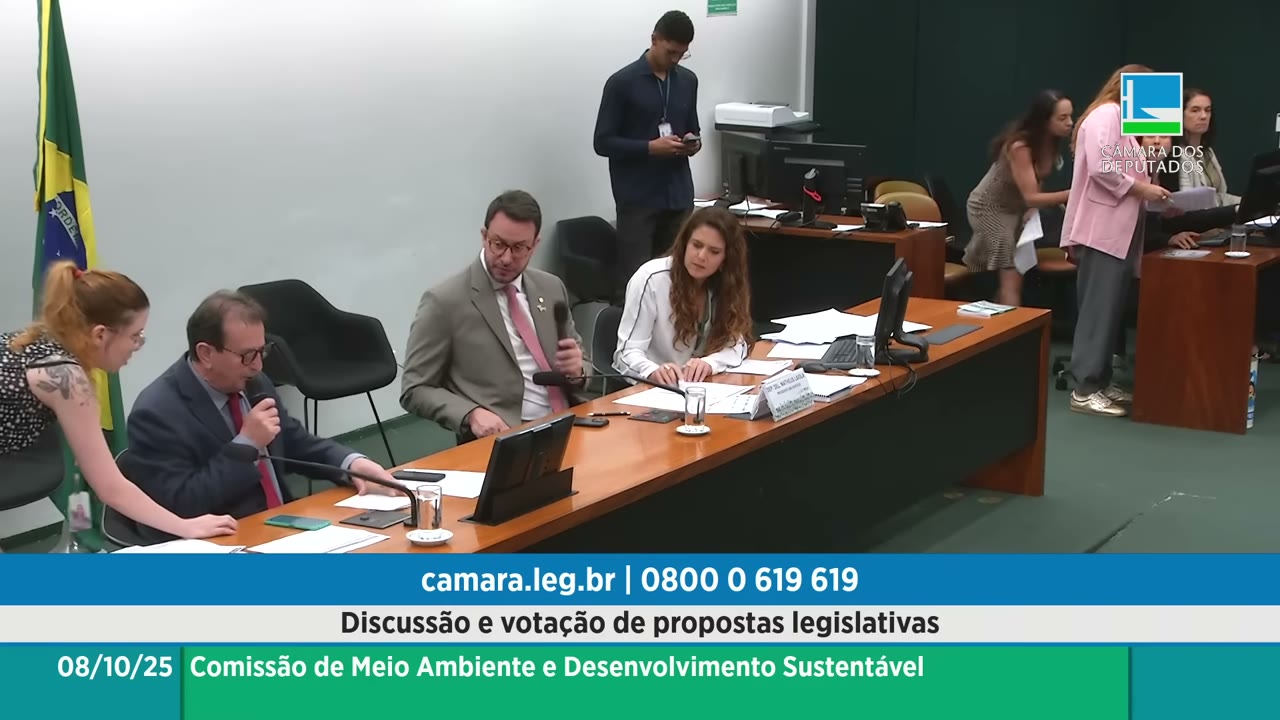 Vídeo do evento em 1:07:33