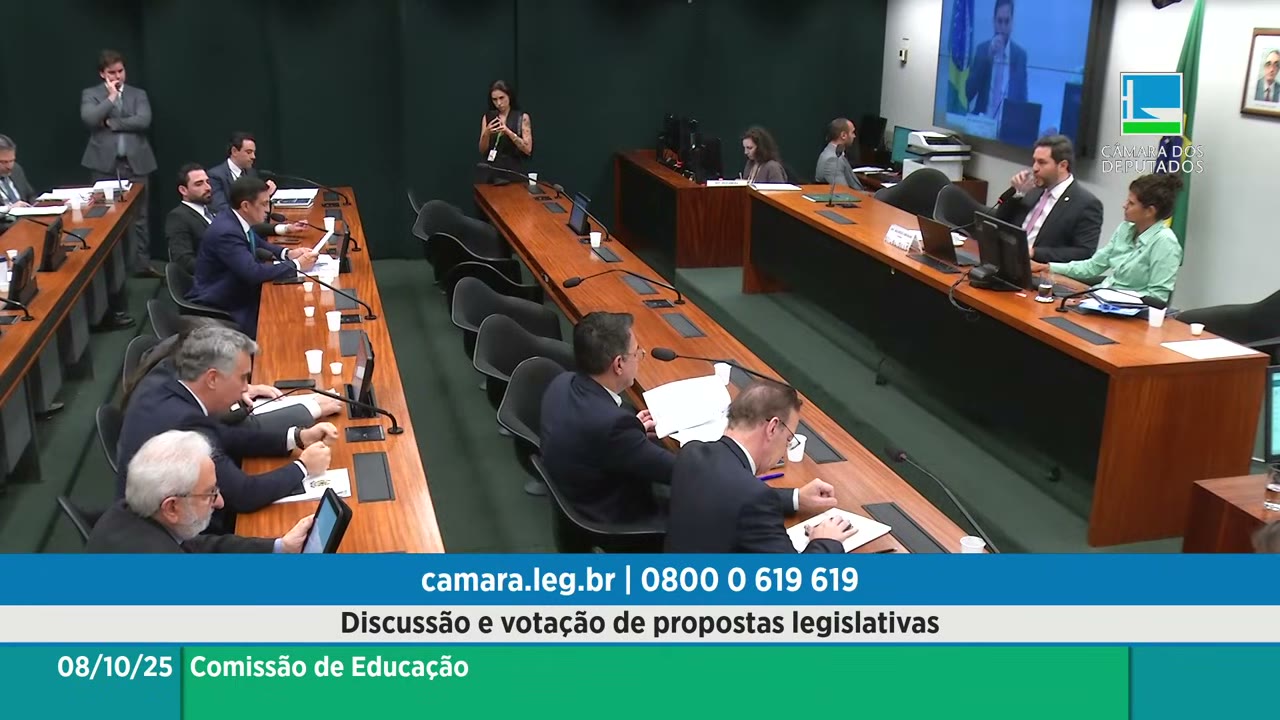 Vídeo do evento em 1:02:43