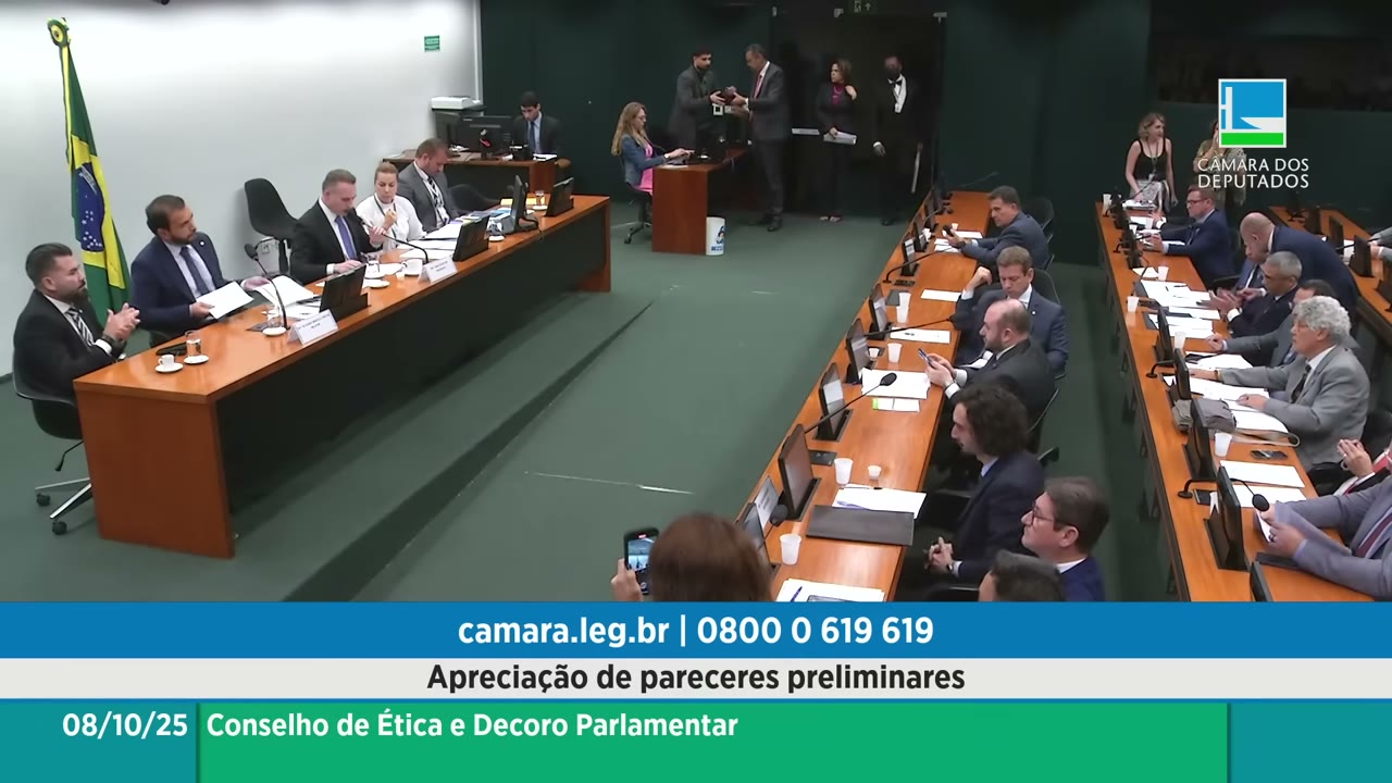 Vídeo do evento em 1:01:55