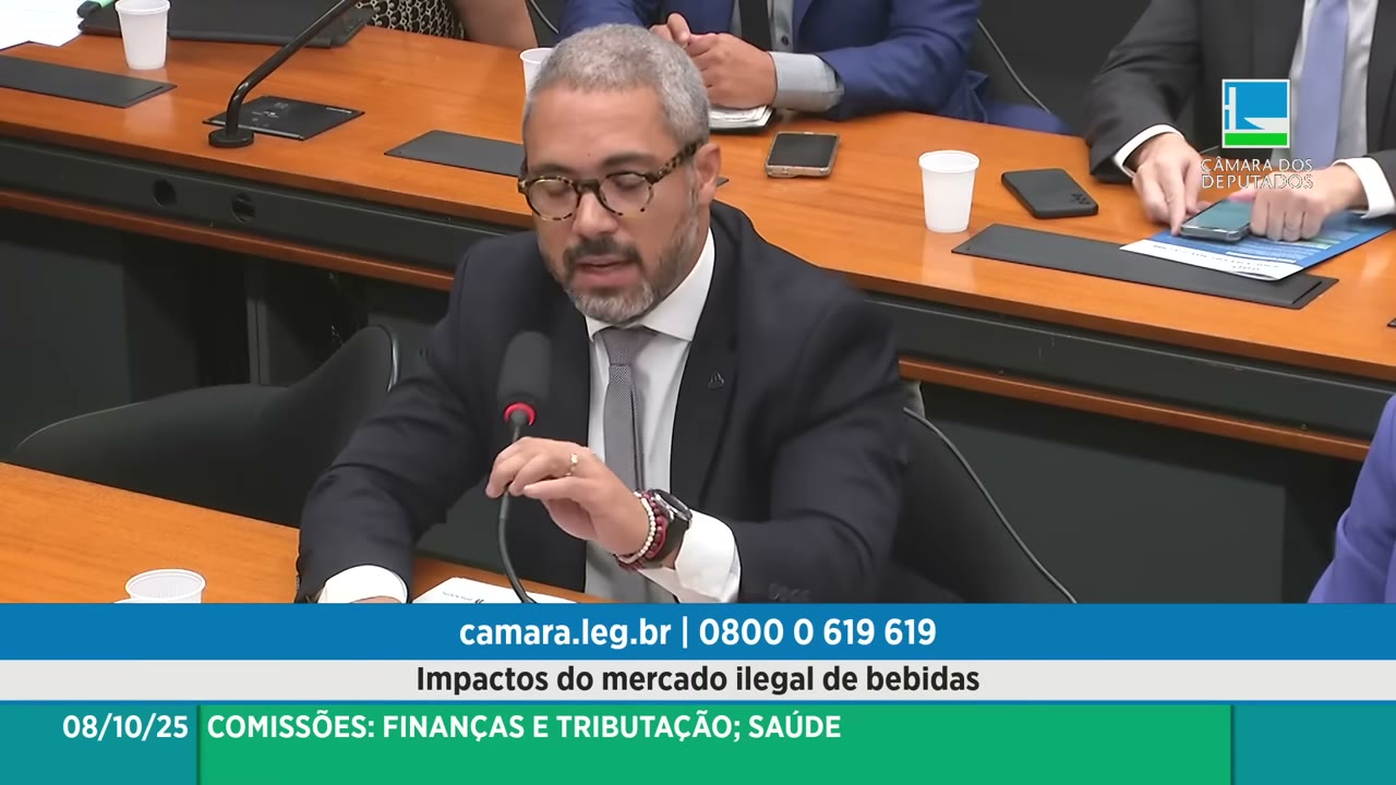 Vídeo do evento em 1:09:43