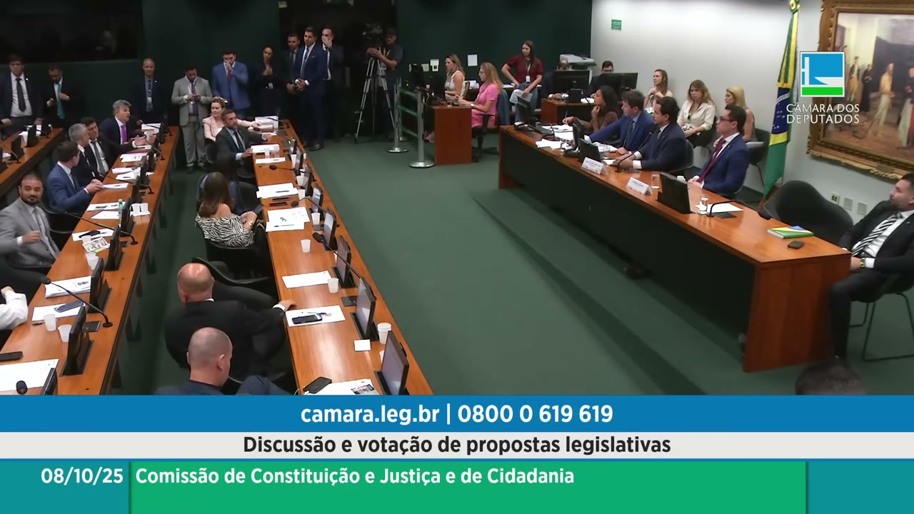 Vídeo do evento em 1:23:21