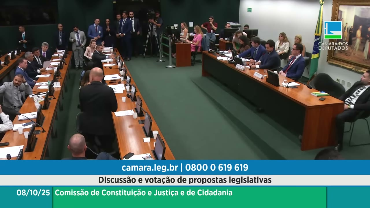 Vídeo do evento em 1:23:32