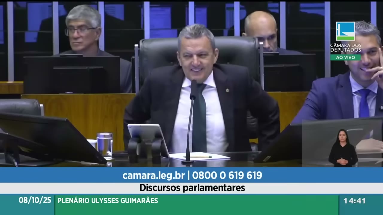 Vídeo do evento em 43:00