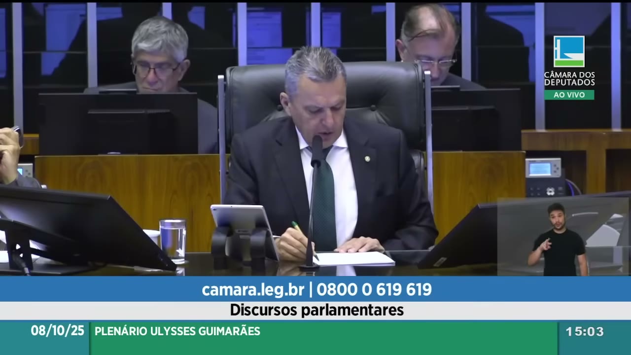Vídeo do evento em 1:04:41