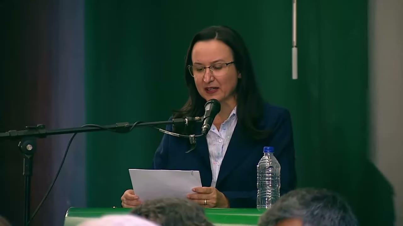 Vídeo do evento em 1:04:33