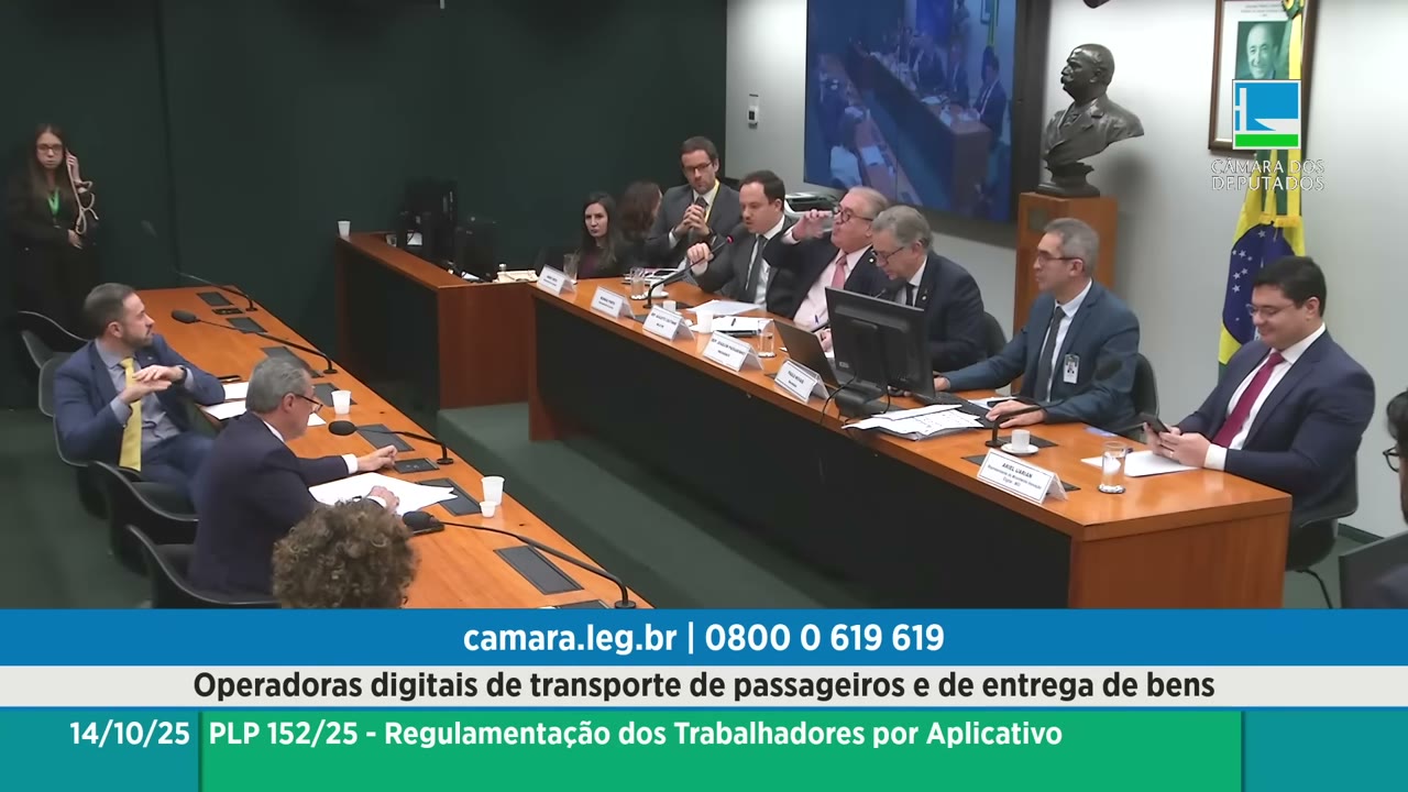 Vídeo do evento em 1:00:32