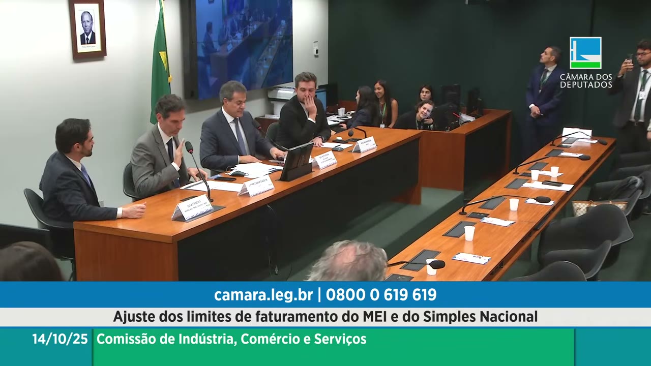 Vídeo do evento em 52:04