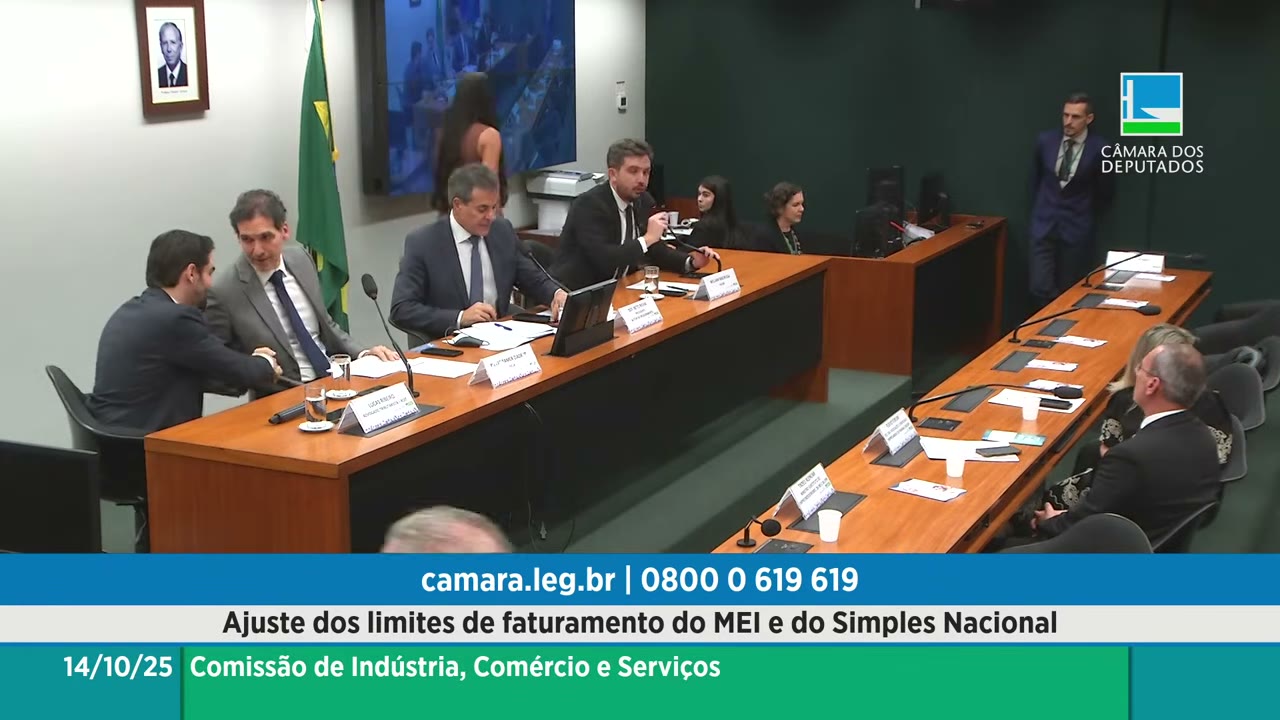 Vídeo do evento em 1:03:03