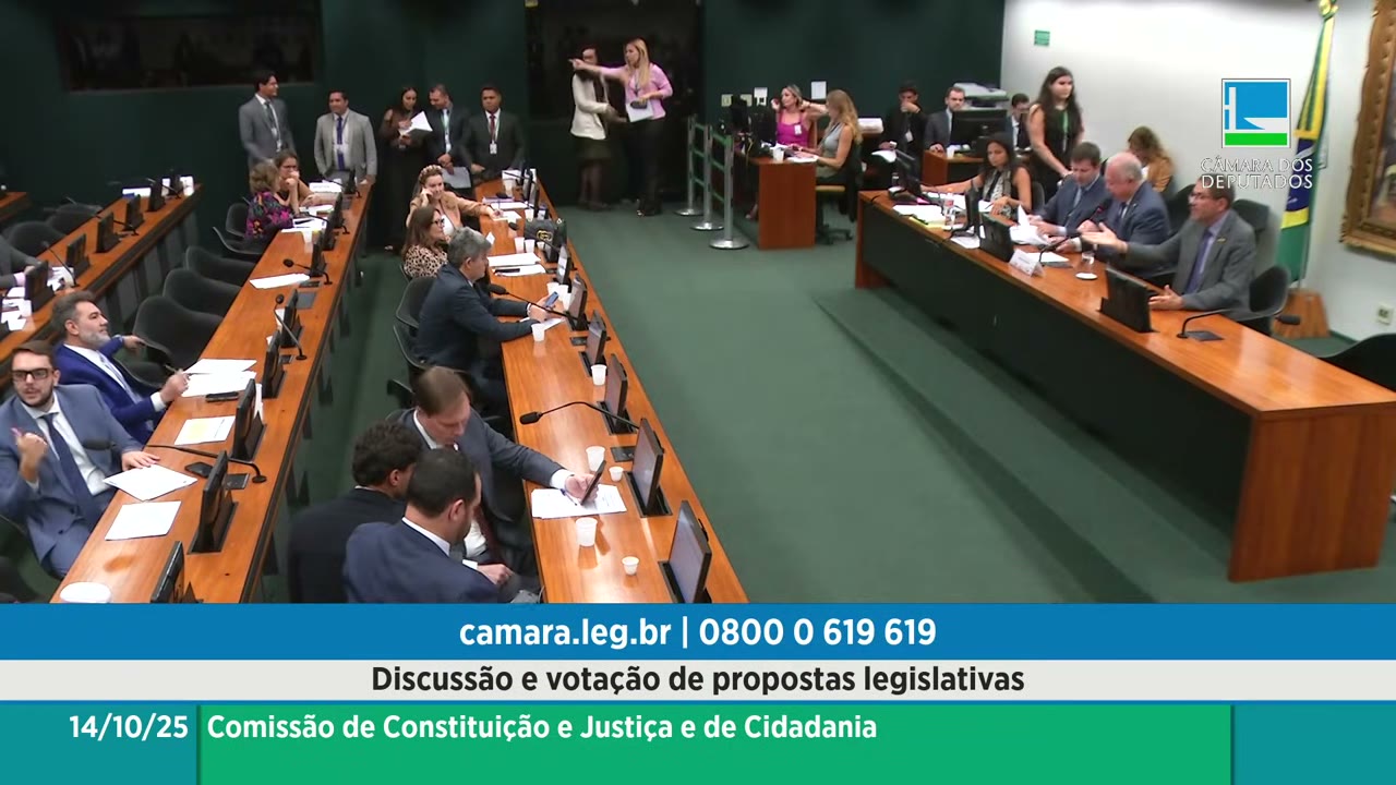 Vídeo do evento em 1:15:32