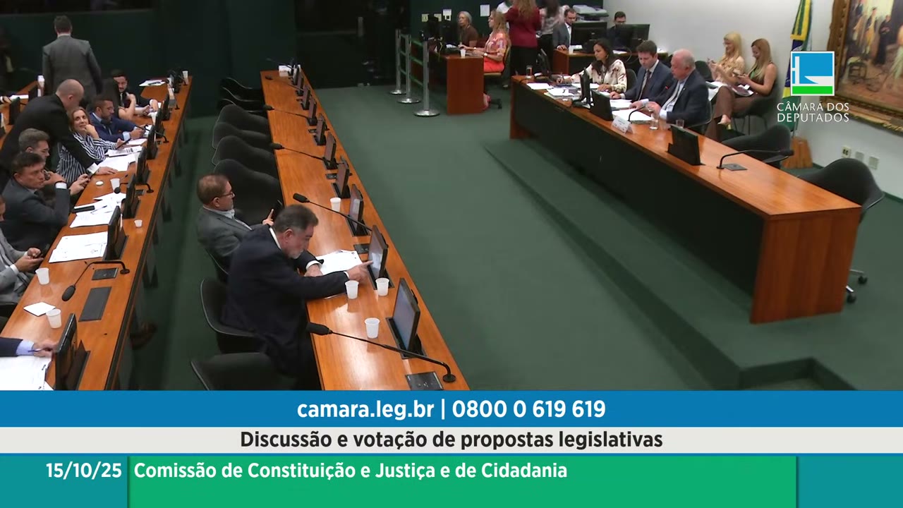 Vídeo do evento em 1:01:38