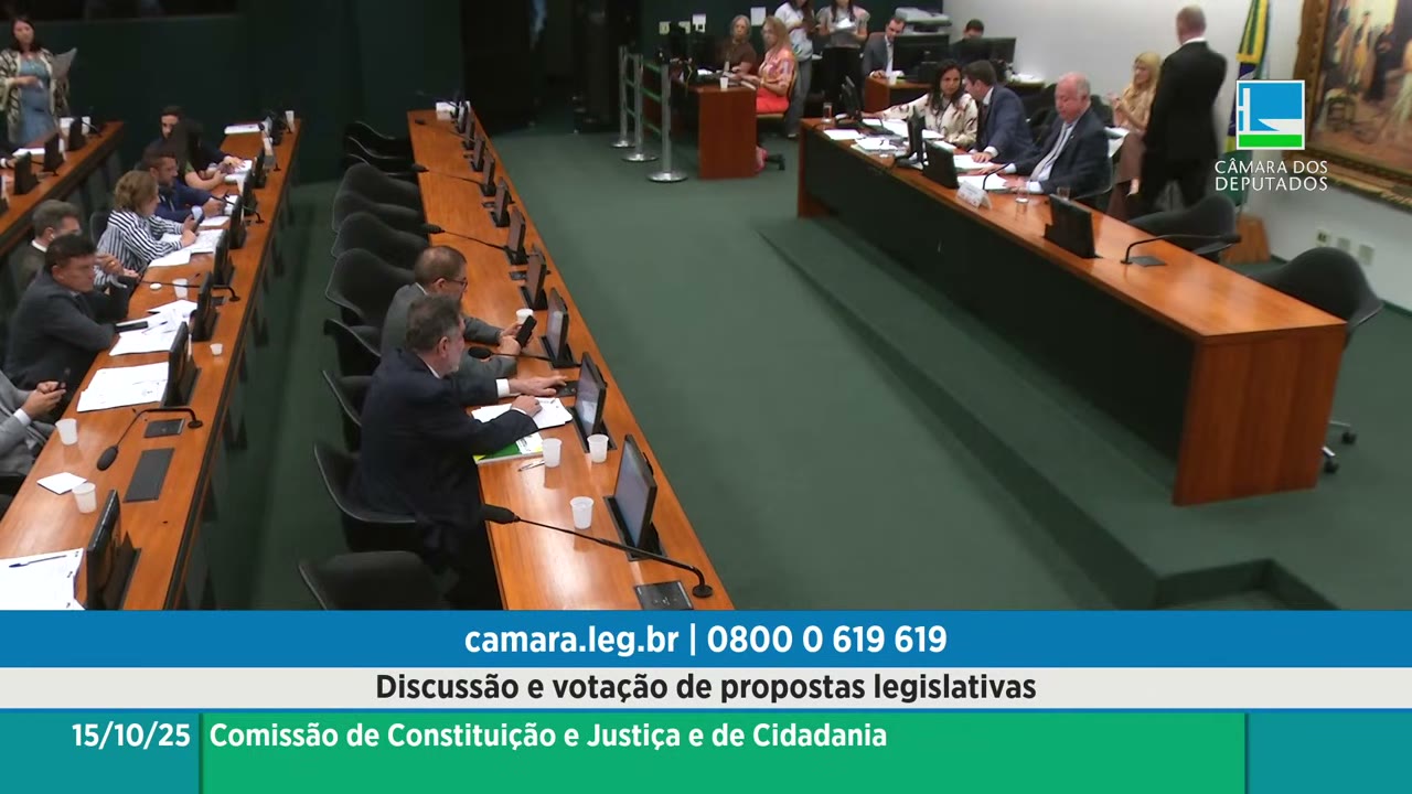 Vídeo do evento em 1:02:57