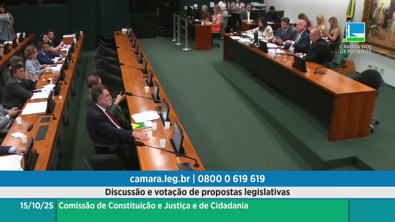 Vídeo do evento em 1:03:58
