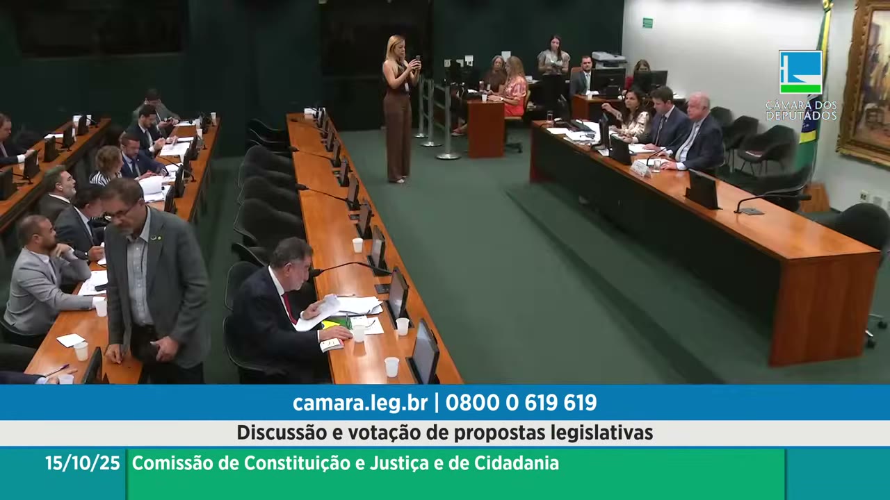 Vídeo do evento em 1:15:56