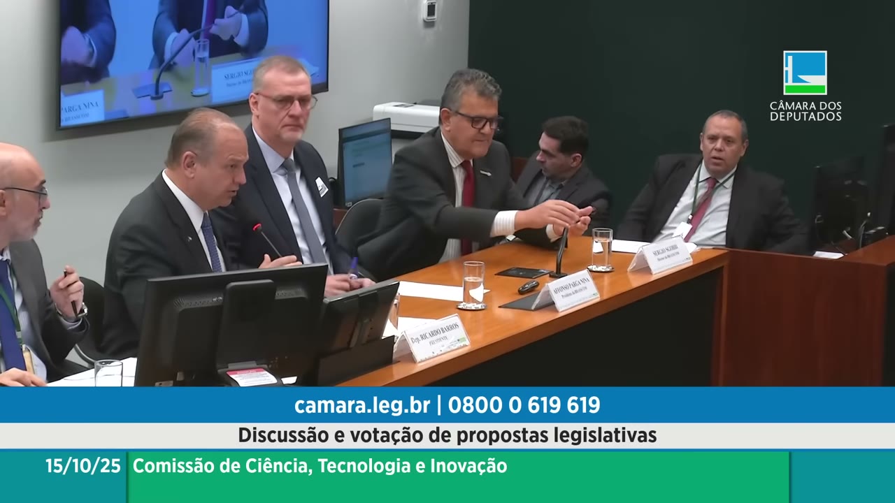 Vídeo do evento em 1:15:12