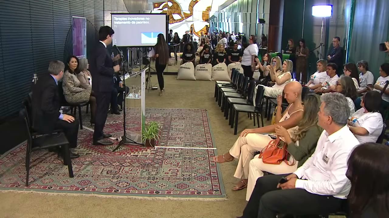 Vídeo do evento em 1:14:56