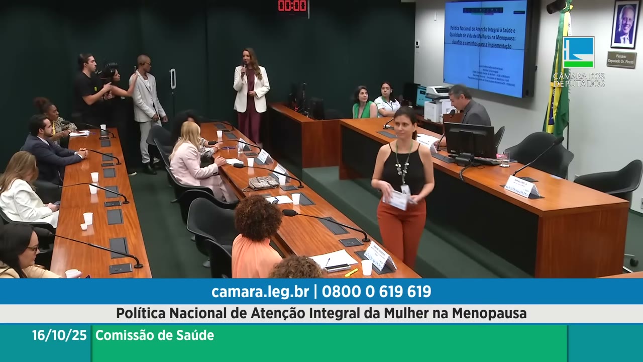 Vídeo do evento em 1:06:55